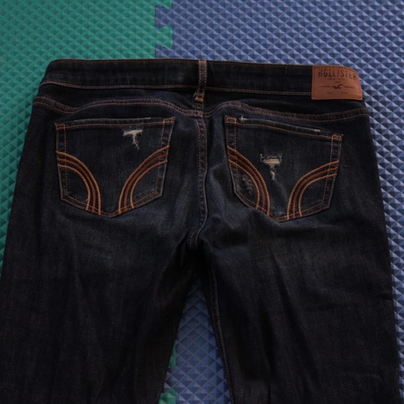 Hollister distress blue jeans - Picture 4 of 4